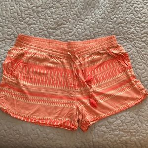 Coral & Tan Patterned Shorts